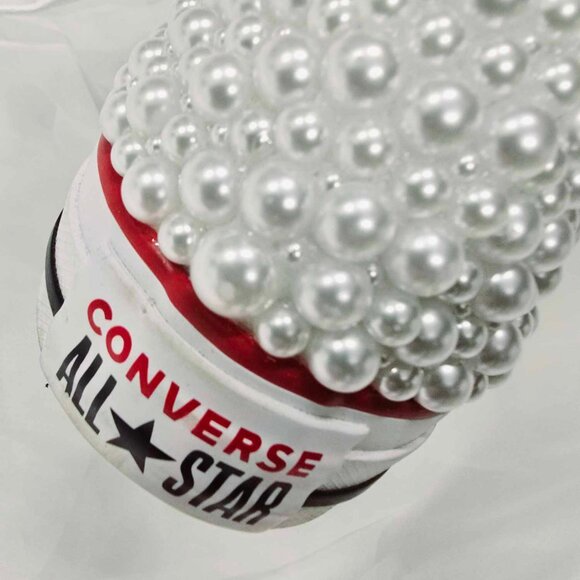 New never worn custom designed pearl wedding Converse shoes. Size 7.5 - Picture 4 of 4